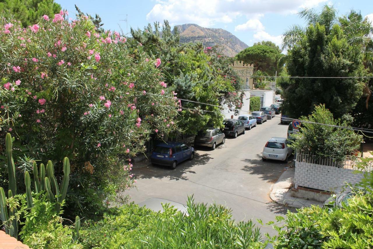 Casa Vacanza Peppino! Palermo Esterno foto