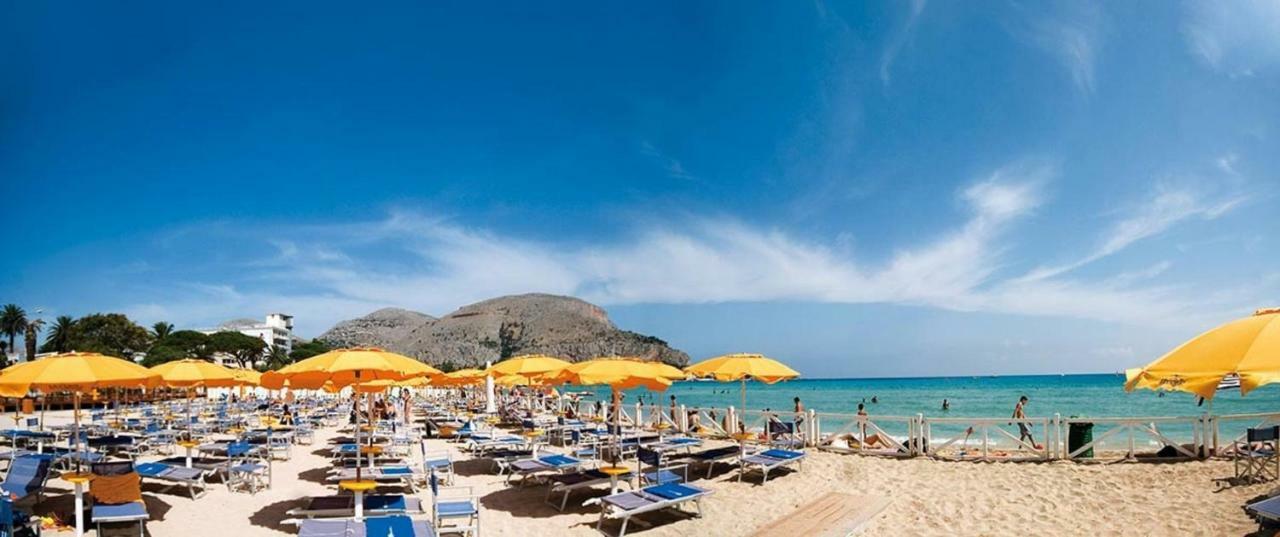 Casa Vacanza Peppino! Palermo Esterno foto