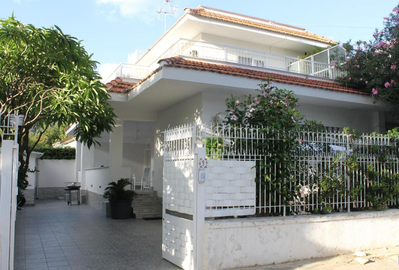 Casa Vacanza Peppino! Palermo Esterno foto